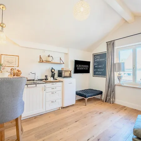 Schlossberg Residences - Betthupferl - Self Check-in Design Aschaffenburg * Goldbach (Bavaria)