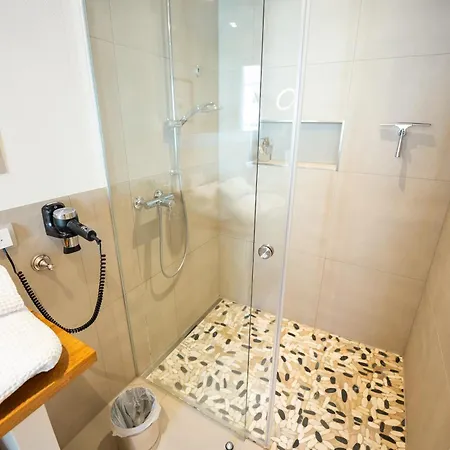 Schlossberg Residences - Betthupferl - Self Check-in Design Aschaffenburg * Goldbach (Bavaria)