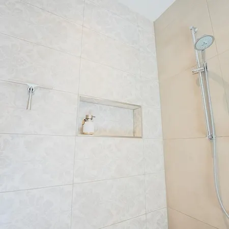 Apartamento Schlossberg Residences - Betthupferl - Self Check-in Design Aschaffenburg Goldbach (Bavaria)