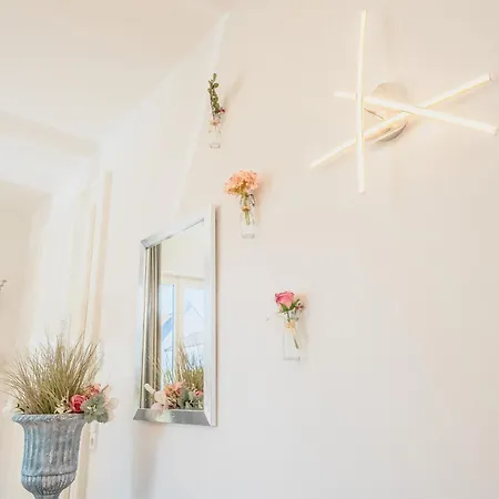 Apartamento Schlossberg Residences - Betthupferl - Self Check-in Design Aschaffenburg Goldbach (Bavaria)