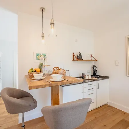 Apartamento Schlossberg Residences - Betthupferl - Self Check-in Design Aschaffenburg Goldbach (Bavaria)