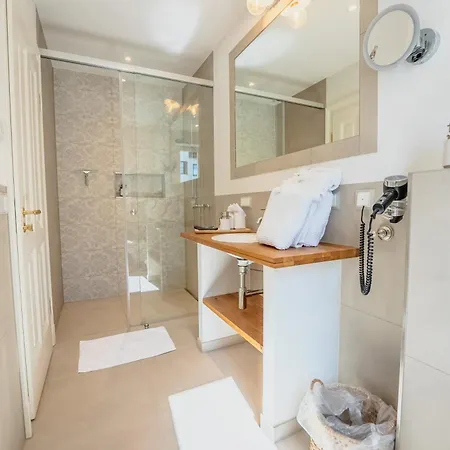 Schlossberg Residences - Betthupferl - Self Check-in Design Aschaffenburg Goldbach (Bavaria)