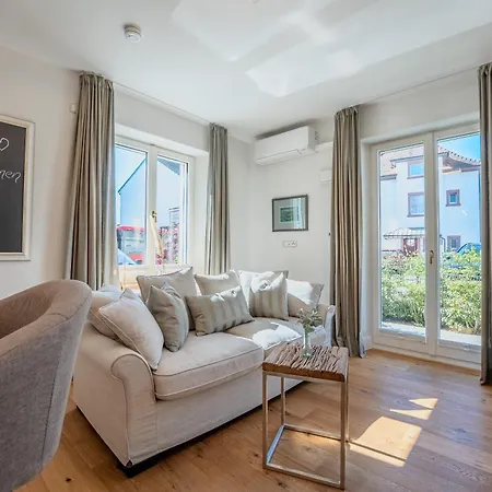 Schlossberg Residences - Betthupferl Design-apartments * Goldbach (Bavaria)