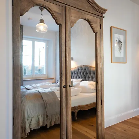 Schlossberg Residences - Betthupferl Design-apartments Goldbach (Bavaria)