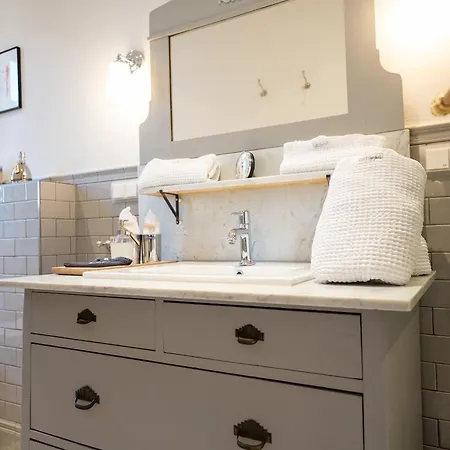 Schlossberg Residences - Betthupferl - Self Check-in Design Aschaffenburg Goldbach (Bavaria)
