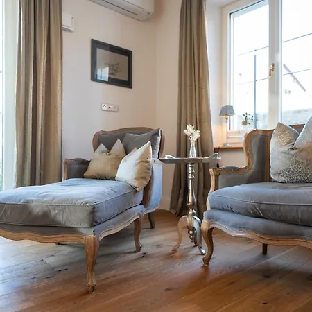 Schlossberg Residences - Betthupferl Design-apartments
